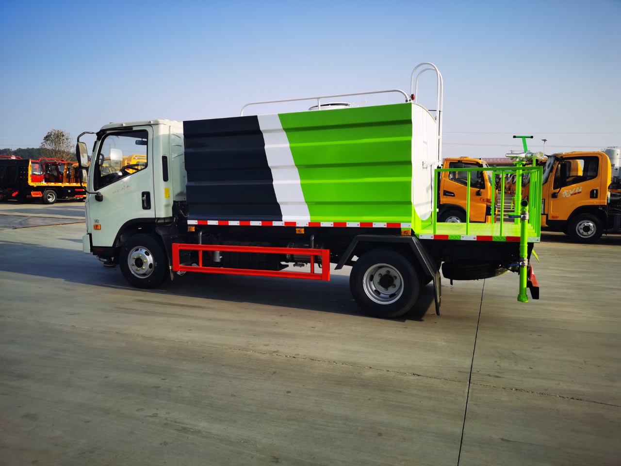 (藍牌)7.4方抑塵車