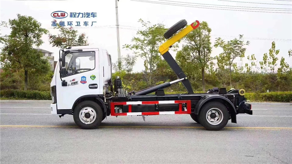 (5方)東風(fēng)小多利卡鉤臂垃圾車