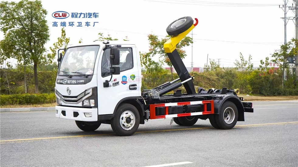 (5方)東風(fēng)小多利卡鉤臂垃圾車